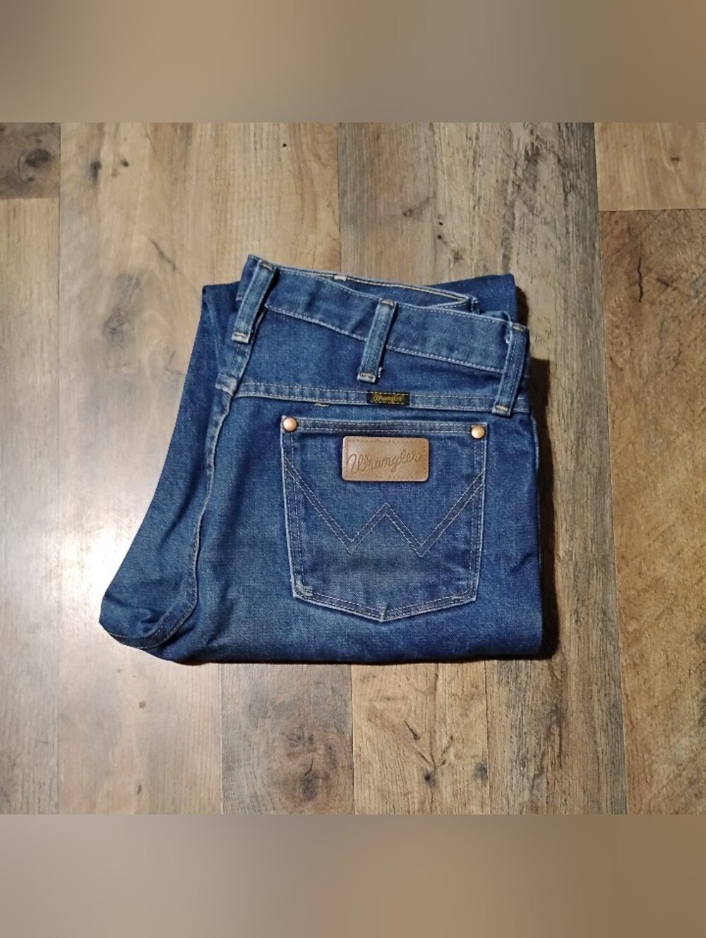 Wrangler Slim Straight Dark Wash Jeans Mens Size: 33/34